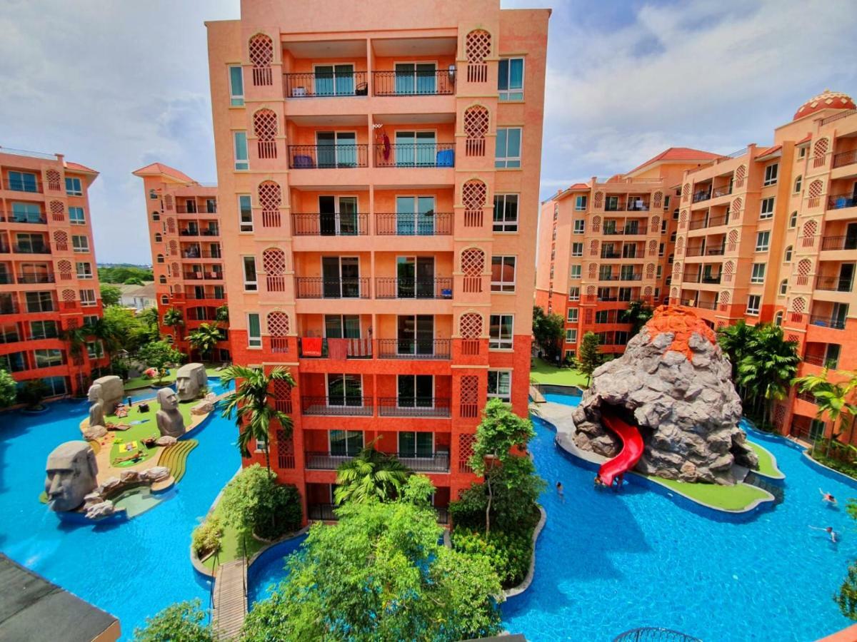 Seven Seas Condo By Dmitrii Jomtien Beach Exterior photo