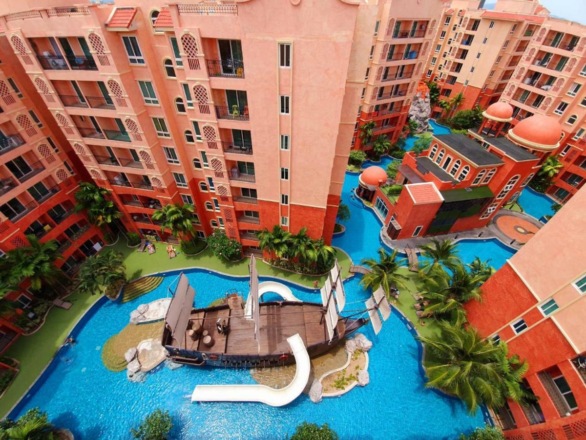 Seven Seas Condo By Dmitrii Jomtien Beach Exterior photo