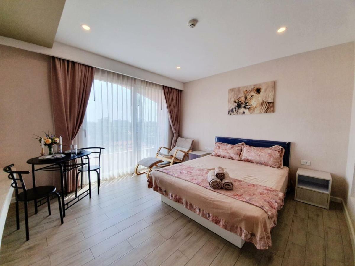 Seven Seas Condo By Dmitrii Jomtien Beach Exterior photo
